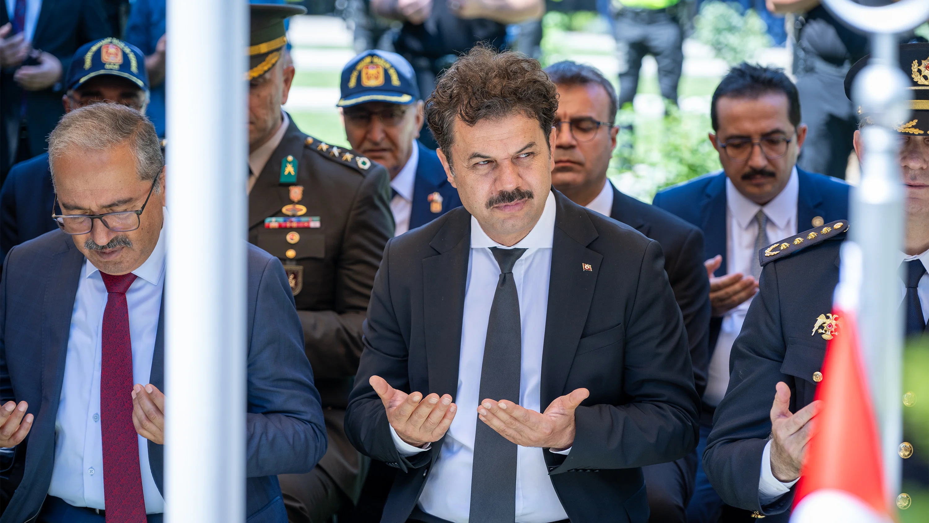 Selçuk Üniversitesi öğrenci ve personeliyle 15 Temmuz etkinliklerinde yerini aldı